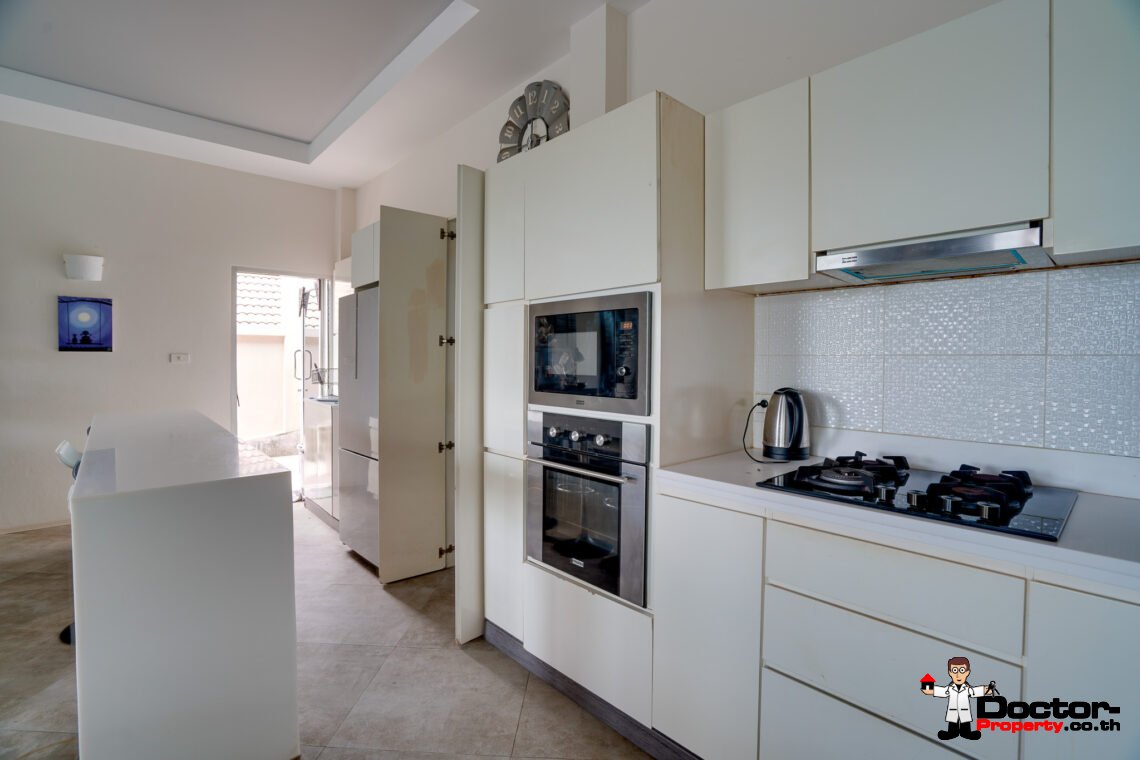 Tropical 2 Bedroom Pool Villa with Sea View in Laem Set, Koh Samui – For Sale